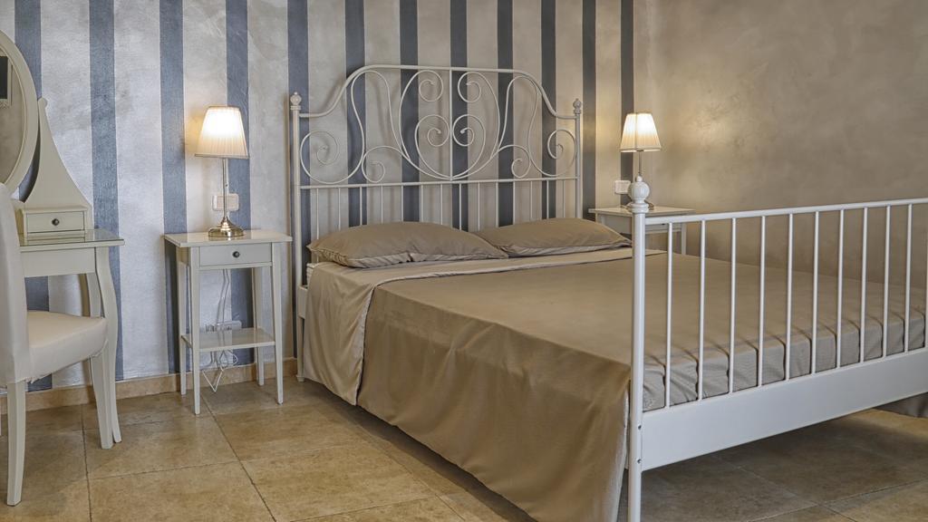 לינה וארוחת בוקר ויאסטה Relais La Pretura מראה חיצוני תמונה