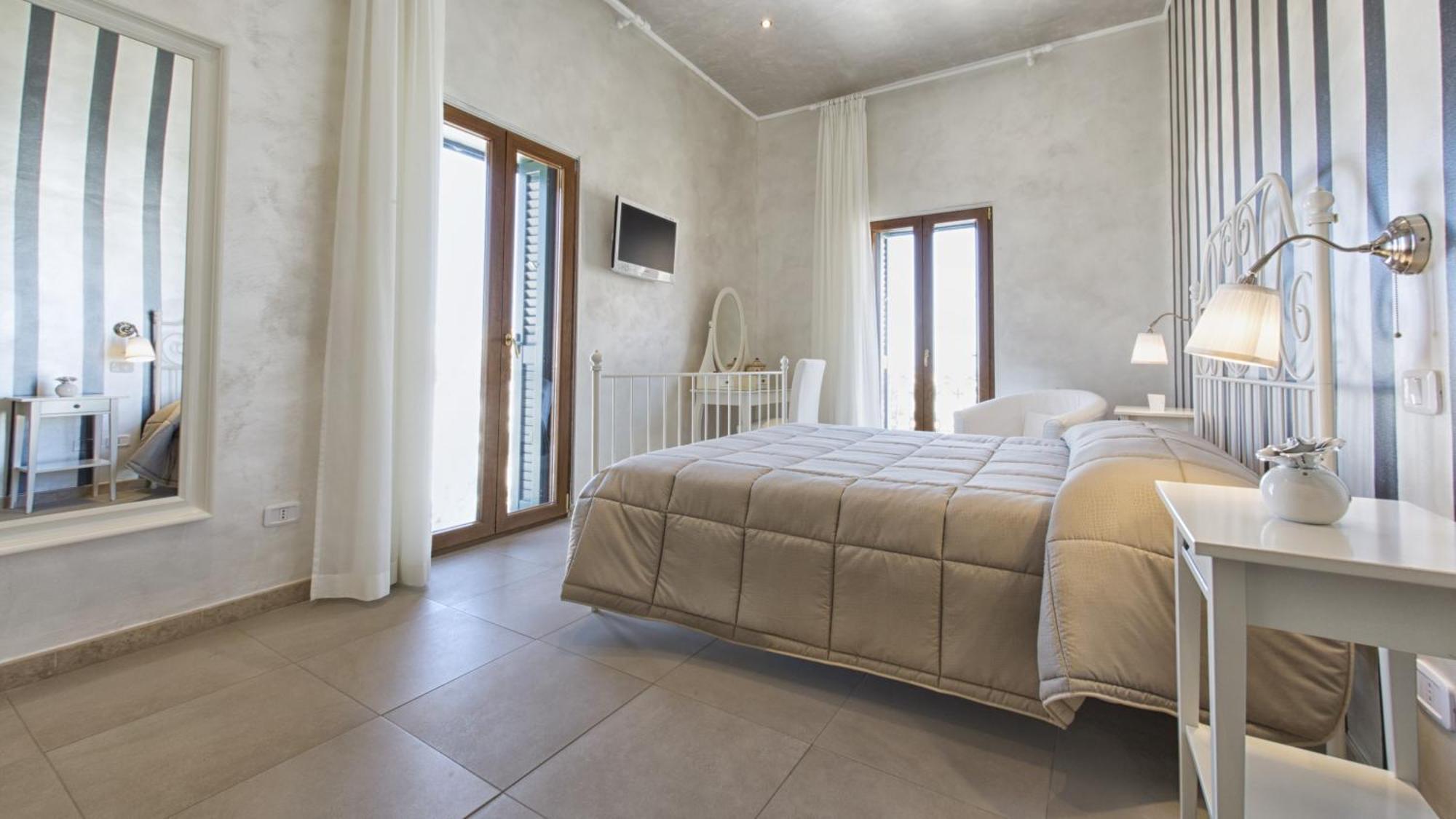 לינה וארוחת בוקר ויאסטה Relais La Pretura מראה חיצוני תמונה